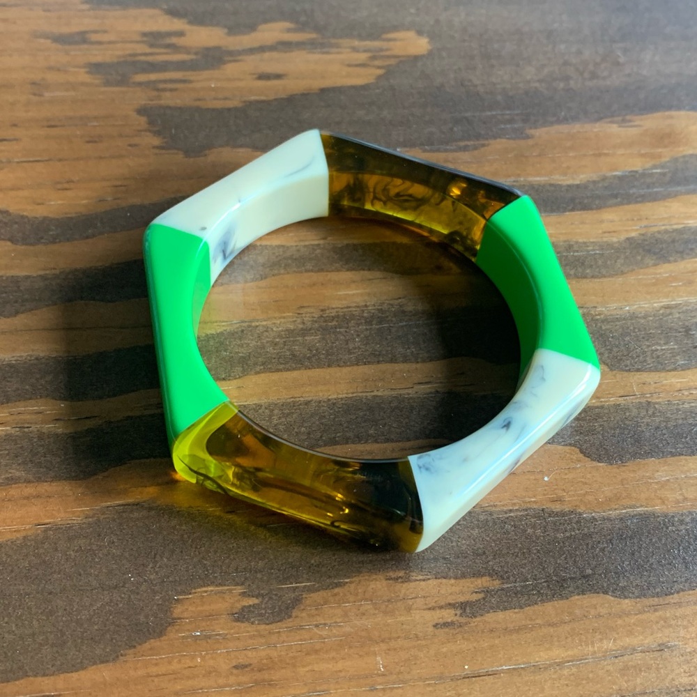 Vintage Lucite Bangle Bracelet